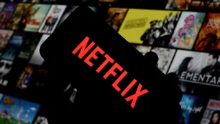 Netflix si sfila dalla corsa a Warner Bros: disciplina finanziaria prima della conquista di Hollywood