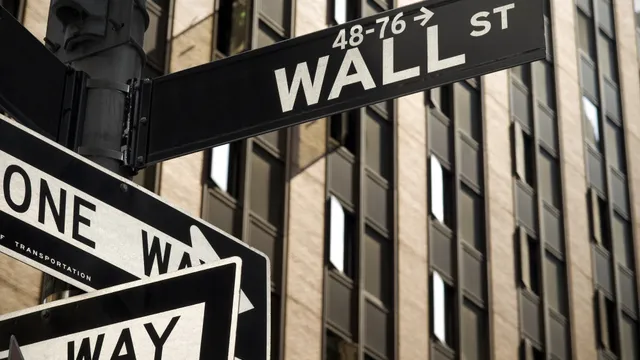 Wall Street resiste ai venti di guerra: Nasdaq e S&P 500 tengono i supporti