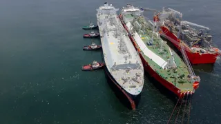 Eni, un'intesa incoraggia acquisti sull'azione