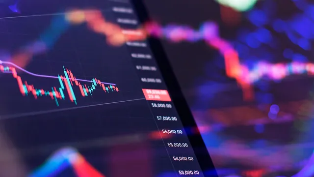 Petrolio, tassi e dollaro scuotono i mercati: borse globali ai minimi dell’anno