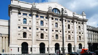 Ftse Mib, rimbalzo fragile in un contesto macro che torna a pesare