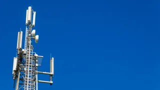 INWIT sui minimi dal 2019 dopo taglio guidance