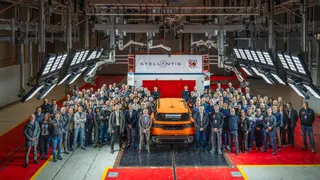 Stellantis prova a dimenticare il 2025 con il balzo delle consegne