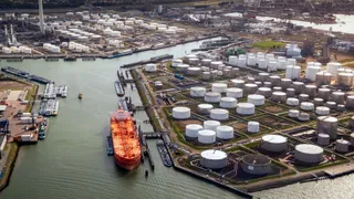 Petrolio in rialzo con lo stallo USA-Iran, l’impatto rischia di essere duro