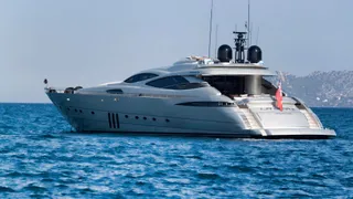 Ferretti ancora in difficoltà con risultati trim1 negativi