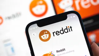 Reddit vola nell’after-hours: ingresso nell’S&P 500, titolo +11%
