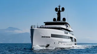 Ferretti rialza la testa: il mercato guarda oltre il taglio della guidance