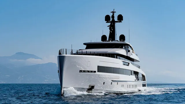 Ferretti rialza la testa: il mercato guarda oltre il taglio della guidance