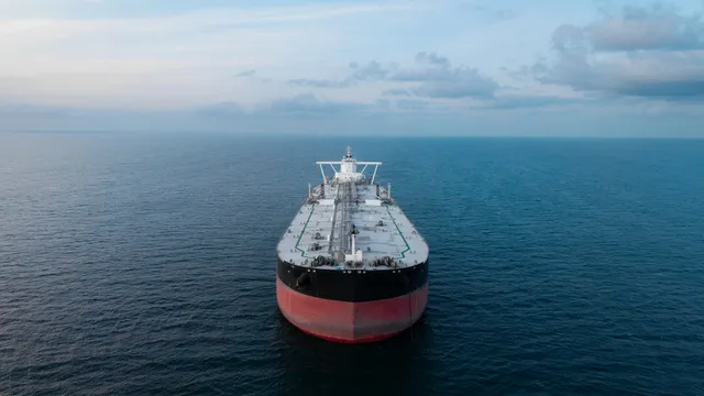 Petroliferi incerti su calo greggio e situazione Hormuz