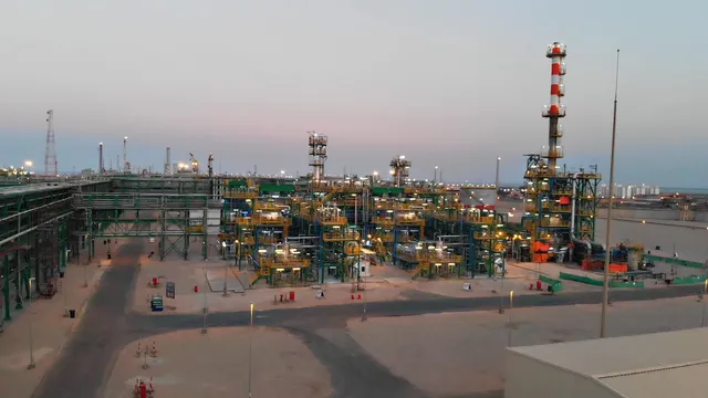 Eni in flessione col Brent: pesa l'incognita Kazakistan, ma l'Egitto rilancia la crescita