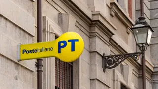 Poste Italiane scivola del 3,78%: violenta inversione dopo il test di 27,83 euro 