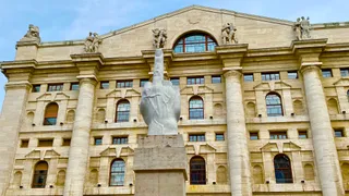 Piazza Affari in verde ma settimana decisamente debole, toccati minimi da giugno