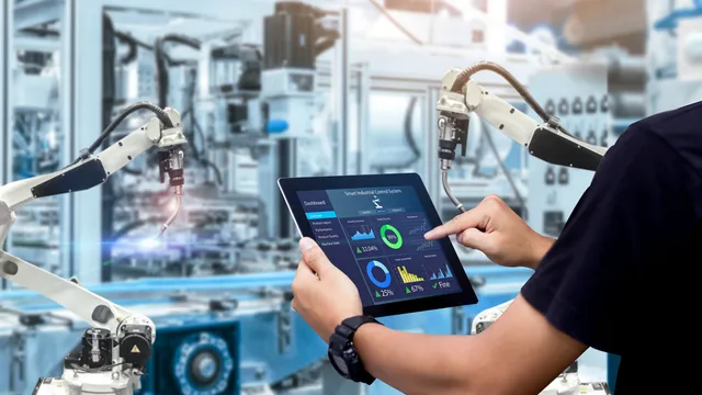 Schneider Electric vara l'operazione USA, ma il mercato reagisce con forti vendite