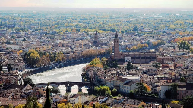 Visitare e scoprire Verona in auto senza perdere tempo
