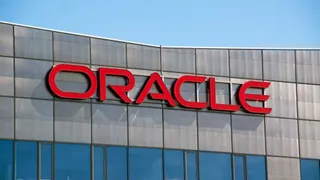 Oracle rimbalza in Borsa, ma i CDS lanciano un segnale d’allarme sugli investimenti nell’AI