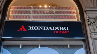 Mondadori perde il 4,39%: i conti si avvicinano, ma il titolo torna sul supporto decisivo