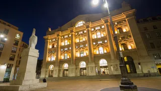 Piazza Affari debole al termine di una settimana positiva, Amplifon e AI sotto pressione